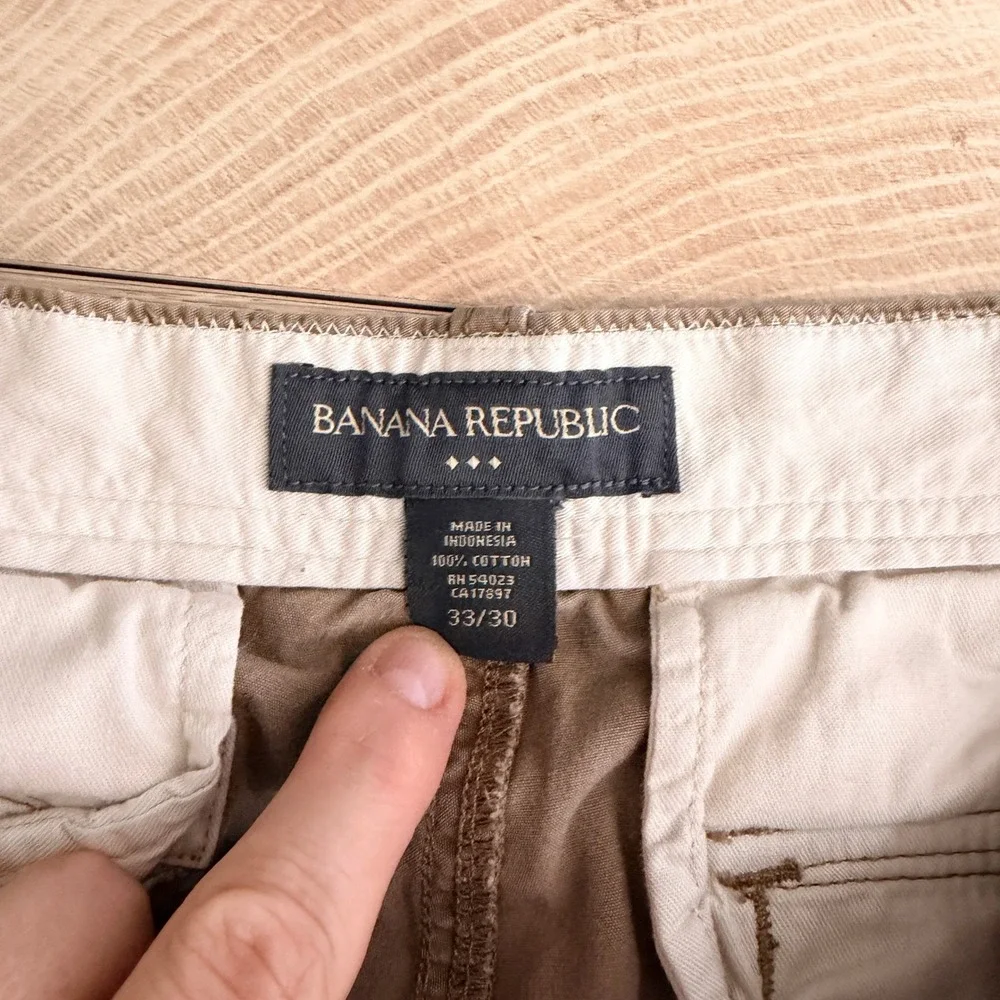 Banana Republic thighs adventure casual